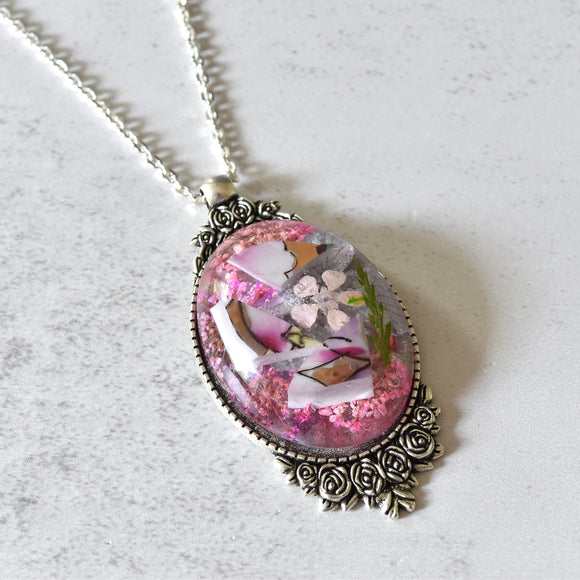 Plate Shard and Dried Flower Resin Necklace - Pink
